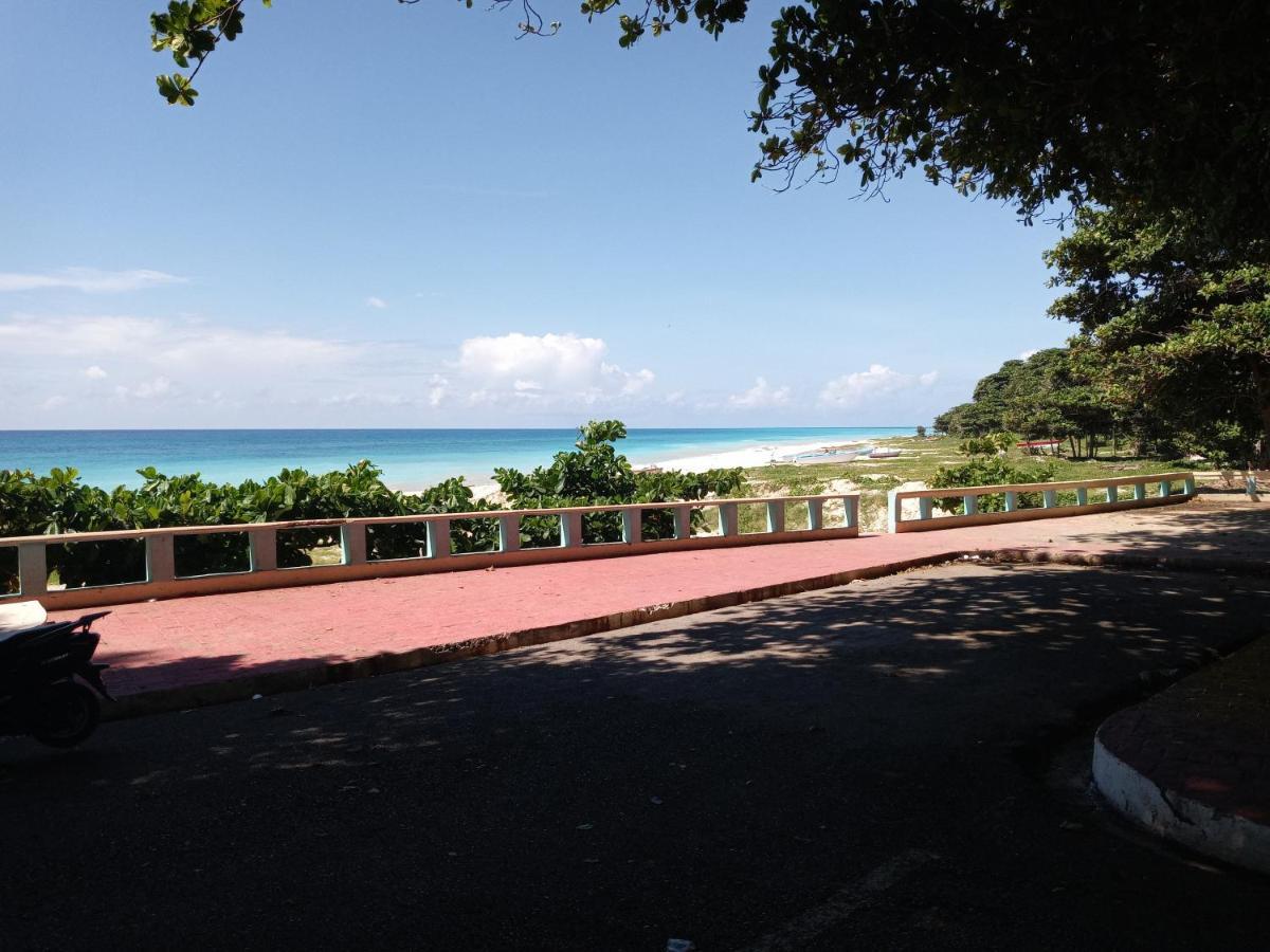 Beachfront Apartment, Quiet 4 Beds, 1 Bath, Ac, Wi-Fi, Hot Water, In Paraiso Near Los Patos Kültér fotó
