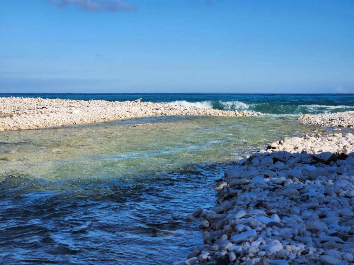 Beachfront Apartment, Quiet 4 Beds, 1 Bath, Ac, Wi-Fi, Hot Water, In Paraiso Near Los Patos Kültér fotó