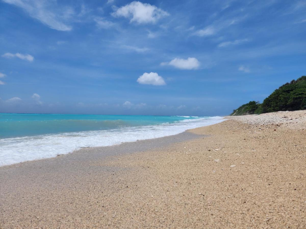 Beachfront Apartment, Quiet 4 Beds, 1 Bath, Ac, Wi-Fi, Hot Water, In Paraiso Near Los Patos Kültér fotó