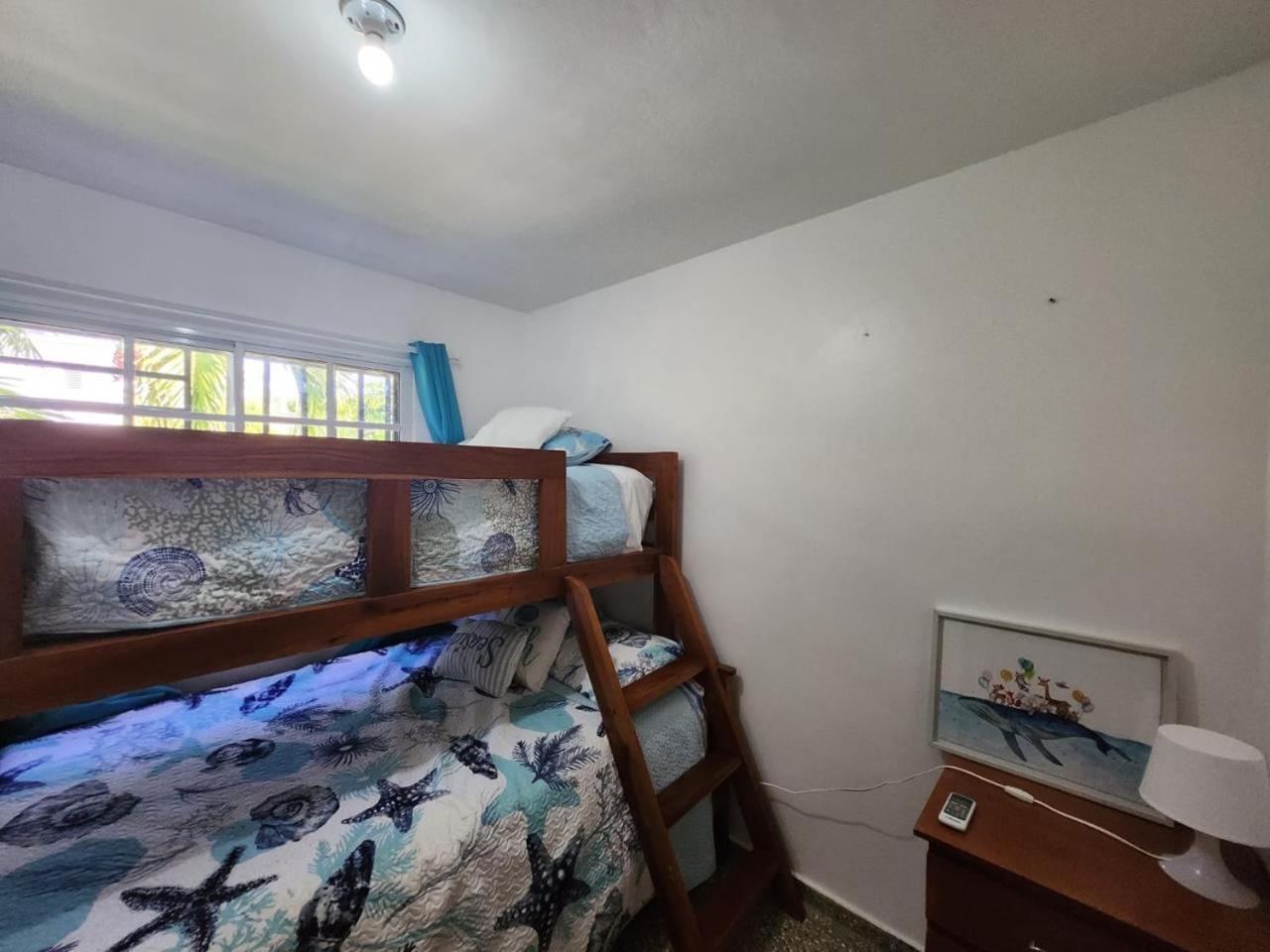 Beachfront Apartment, Quiet 4 Beds, 1 Bath, Ac, Wi-Fi, Hot Water, In Paraiso Near Los Patos Kültér fotó